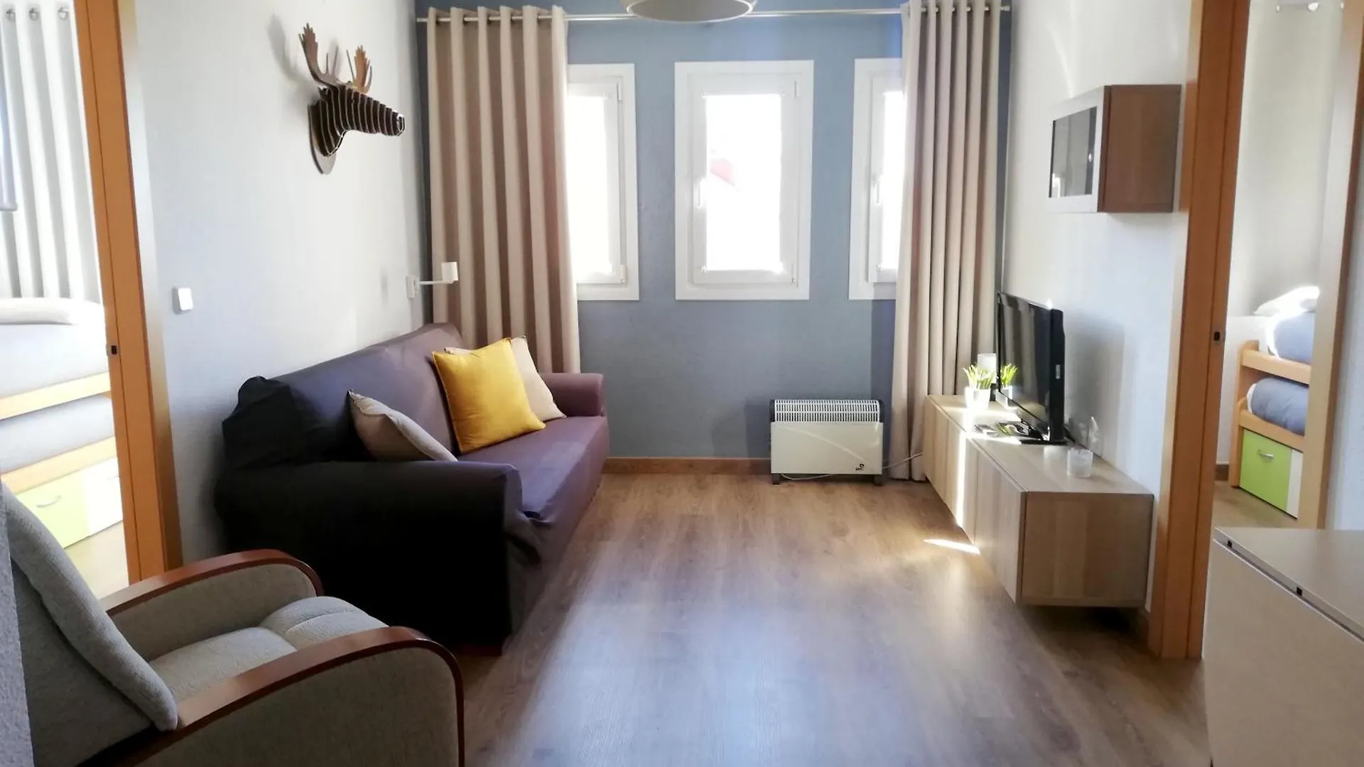 Apartamentos Arttyfal Con Parking Y Wifi By Surynieve Serra Nevada 0*,  Espanha