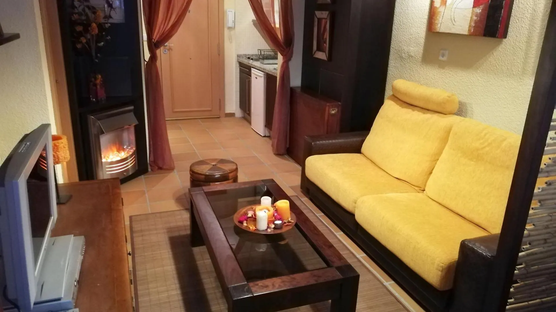 Apartamentos Arttyfal Con Parking Y Wifi By Surynieve Serra Nevada
